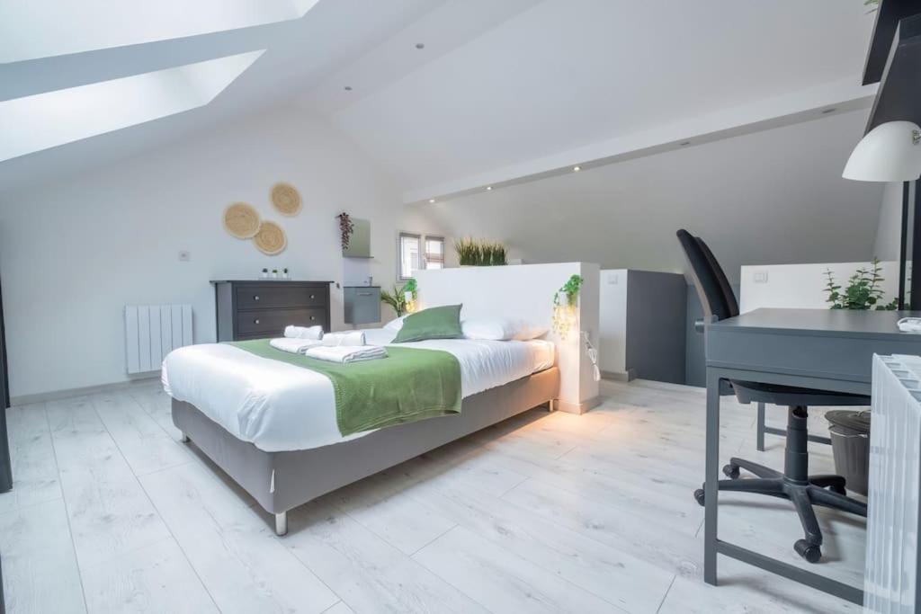 Silver Forest - Parking Prive Apartment Reims Luaran gambar